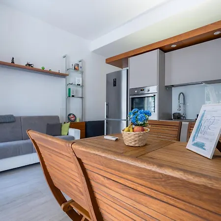 Sturla32 Garden - Gaslini Apartment *